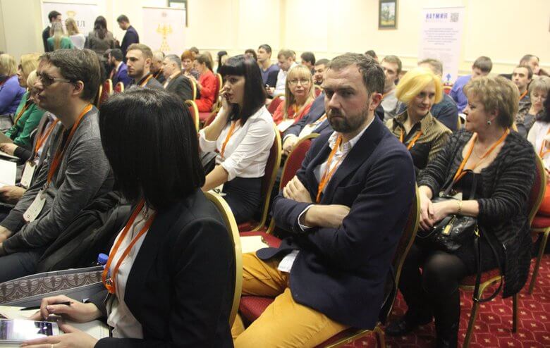 Почти 200 делегатов ломбардов со всей России собрались отвечать на вызовы времени