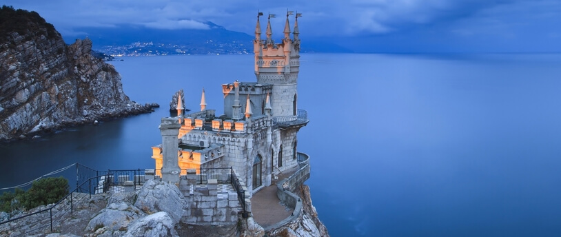 Замок "Ласточкино гнездо"  в Крыму
