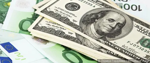 Россияне стали чаще покупать валюту в онлайн-режиме